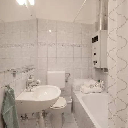 Апартаменты B10 Baross